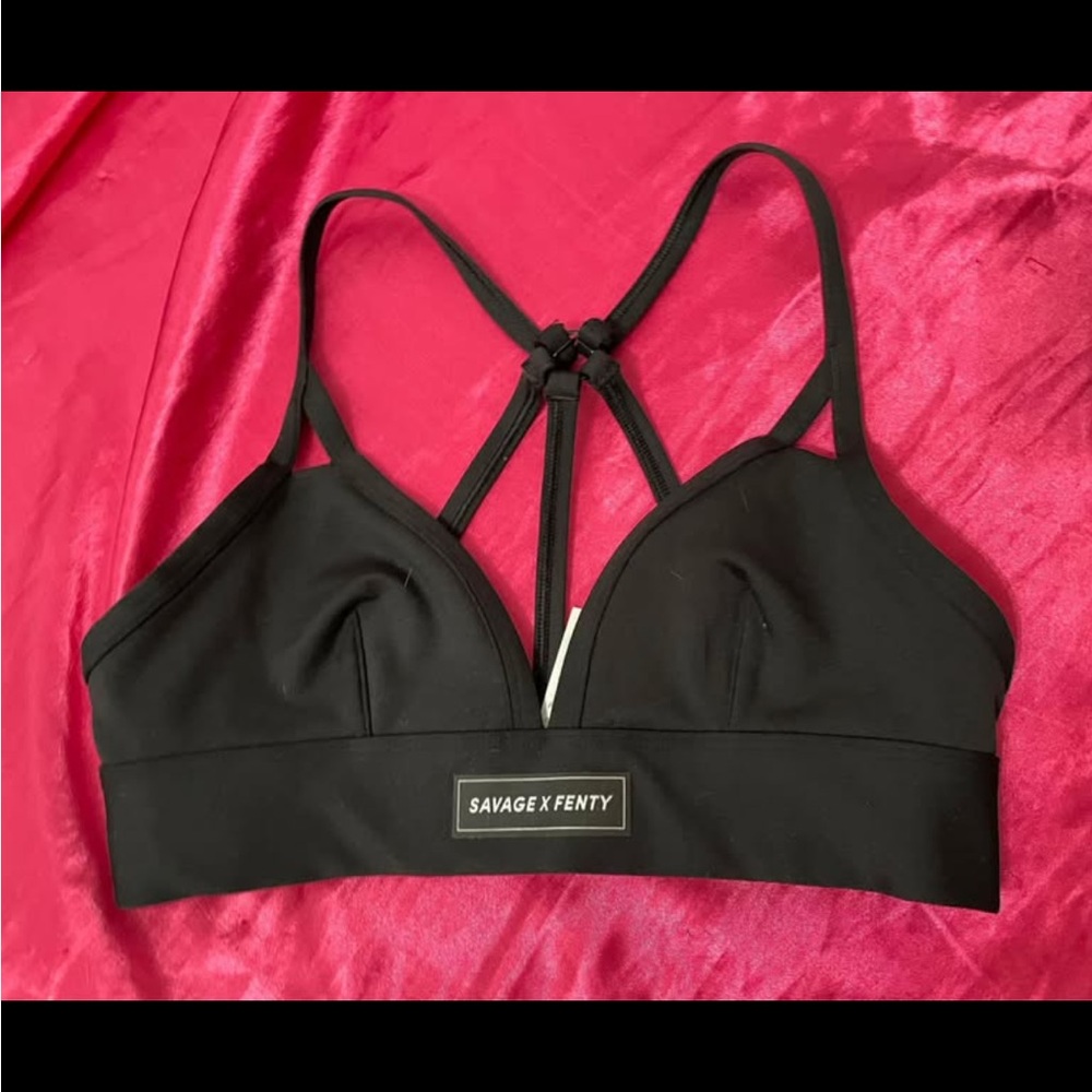 Savage X Fenty Black zip up, leggings, and sports bra - Picture 6 of 6